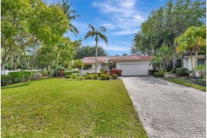 4 Bristol Circle, Boynton Beach, FL 33436 Sold 05/30/25
