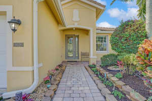 9328 Silent Oak Circle, West Palm Beach, FL 33411 - MLS#R11076348
