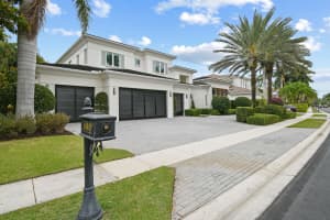 687 Hermitage Circle, Palm Beach Gardens, FL 33410 Sold 05/28/25