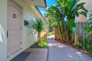 833 Avon Road, West Palm Beach, FL 33401 Sold 10/30/25