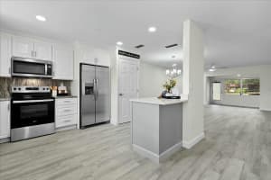 596 Laconia Circle, Lake Worth, FL 33467 Sold 06/12/25