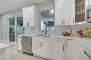 240 NE 13th Avenue, Boynton Beach, FL 33435 Sold 05/01/25