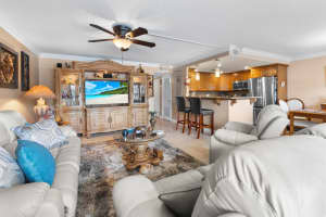 110 Greenbrier B, West Palm Beach, FL 33417 - MLS#R11076419
