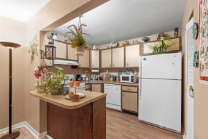 105 Lake Pine Cir D-2, Greenacres, FL 33463 Sold 08/26/25