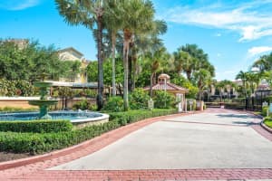 300 Uno Lago Drive, Juno Beach, FL 33408 - MLS#R11076650