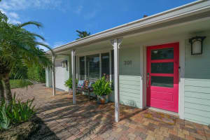 301 Enfield Road, Delray Beach, FL 33444 Sold 09/30/25