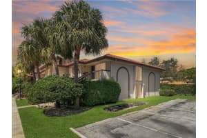 351 Club 210 Circle 210, Boca Raton, FL 33487 - MLS#R11076739