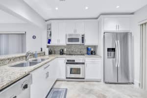 351 Club 210 Circle 210, Boca Raton, FL 33487 - MLS#R11076739