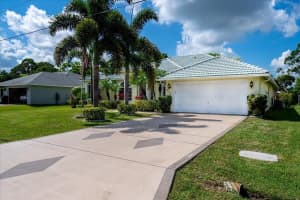 208 SE Ray Avenue, Port Saint Lucie, FL 34983 Sold 06/11/25
