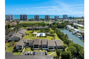 3212 S Lakeview Circle 10-205, Fort Pierce, FL 34949 - MLS#R11076846