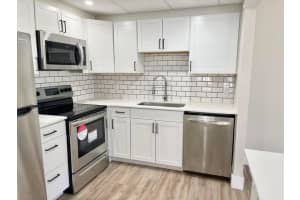 95 Saxony B, Delray Beach