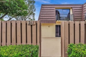 211 2nd Court, Palm Beach Gardens, FL 33410 Sold 08/15/25