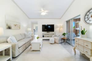 5095 Fairways Circle 201, Vero Beach, FL 32967 Sold 08/29/25