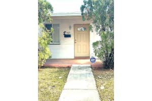 424 NW 15th Avenue, Fort Lauderdale, FL 33311 Sold 08/21/25