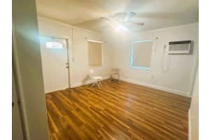 424 NW 15th Avenue, Fort Lauderdale, FL 33311 Sold 08/21/25