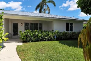 110 Wellesley Drive, Lake Worth Beach, FL 33460 - MLS#R11077080