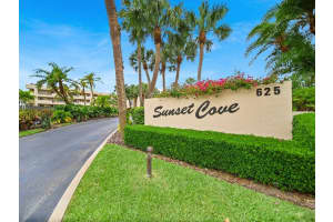 625 NW North River Drive 308, Stuart, FL 34994 - MLS#R11077144