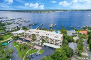 625 NW North River Drive 308, Stuart, FL 34994 - MLS#R11077144