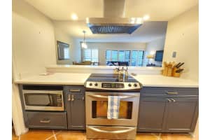 11863 Wimbledon Circle 417, Wellington, FL 33414 Sold 12/01/25