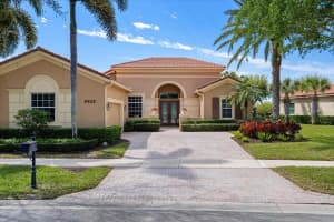 9925 SW Nuova Way, Port Saint Lucie, FL 34986 - MLS#R11077211