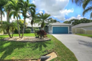 562 Rolling Hill Drive, Sebastian, FL 32958 Sold 05/08/25