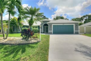 562 Rolling Hill Drive, Sebastian, FL 32958 Sold 05/08/25