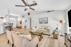 4820 48th Avenue, Vero Beach, FL 32967 - MLS#R11077278