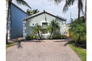 3129 Shelby Way, Palm Springs, FL 33461 Sold 09/04/25