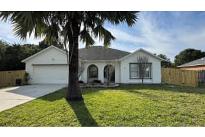 650 Sw Cynthia Street Sw, Port Saint Lucie
