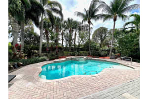 9663 Phipps Lane, Wellington, FL 33414 Sold 05/15/25