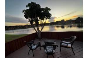 130 Live Oak Lane, Boynton Beach, FL 33436 Sold 04/30/25