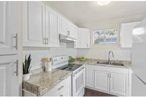 1005 22nd Street, West Palm Beach, FL 33407 Sold 06/13/25