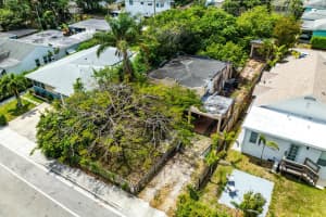 825 N K Street, Lake Worth Beach, FL 33460 Sold 06/03/25