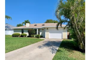 5686 Se Sailfish Way, Stuart