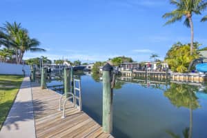 910 Dolphin Drive, Jupiter, FL 33458 Sold 08/28/25