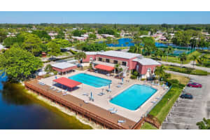 882 Worcester Lane B, Lake Worth, FL 33467 Sold 06/17/25