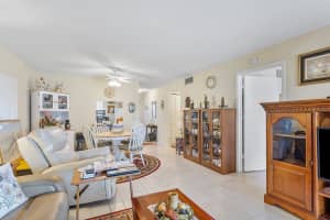 882 Worcester Lane B, Lake Worth, FL 33467 Sold 06/17/25