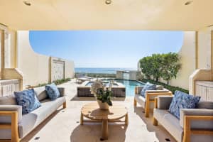 2 Sloans Curve Drive, Palm Beach