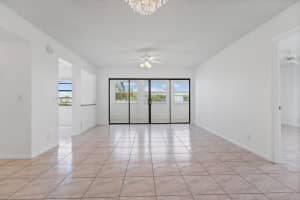 218 Capri E Way E, Delray Beach, FL 33484 Sold 05/30/25