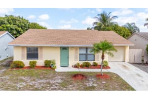 MLS# R11077580, Lake Worth, Florida 33463