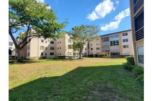 2811 Somerset Drive 404, Lauderdale Lakes, FL 33311 - MLS#R11077602