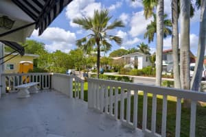 422 N Lakeside Drive, Lake Worth Beach, FL 33460 - MLS#R11077621
