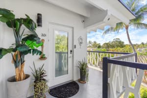 115 S C Street 201, Lake Worth Beach, FL 33460 Sold 05/19/25