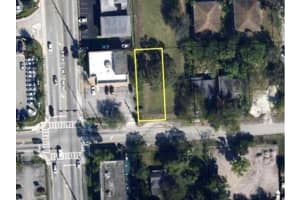 137 NW 165th Street, Miami, FL 33169 - MLS#R11077757