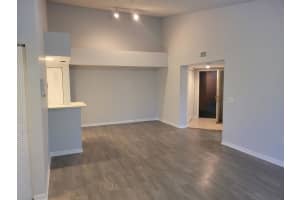 4197 N Haverhill Road 212, West Palm Beach, FL 33417 - MLS#R11077787