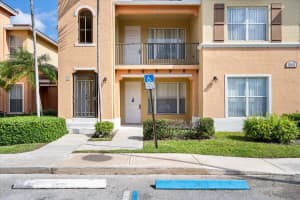 3561 Forest Hill Boulevard 69, Palm Springs