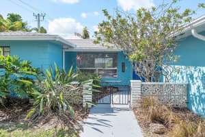 4800 Harrison Street, Hollywood, FL 33021 Sold 07/14/25