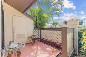 106 Roselle Court, Royal Palm Beach, FL 33411 Sold 06/03/25