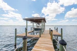 3869 S Tropical Trail Trail, Merritt Island, FL 32952 - MLS#R11077872