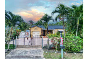 910 Sylvan Lane, Lake Worth, FL 33461 Sold 06/13/25